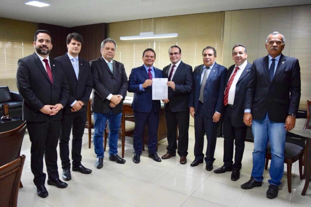 Comissão de Meio Ambiente apresenta carta para Jair Bolsonaro