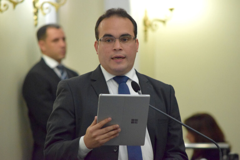 Davi Maia faz balanço dos cinco primeiros meses de mandato