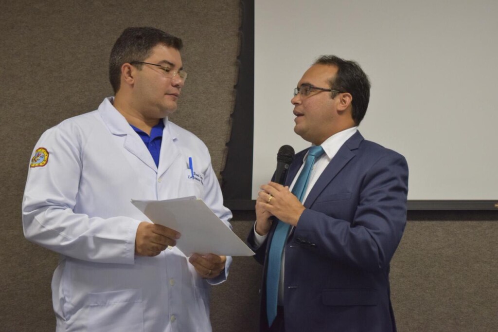 Sessão especial discute valorização do profissional de enfermagem