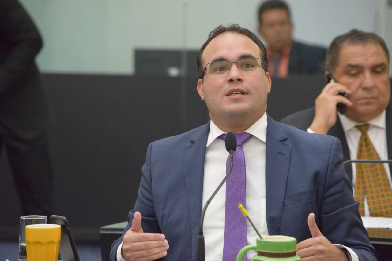 Read more about the article Davi Maia apresenta requerimento para convocação de delegado geral em Alagoas