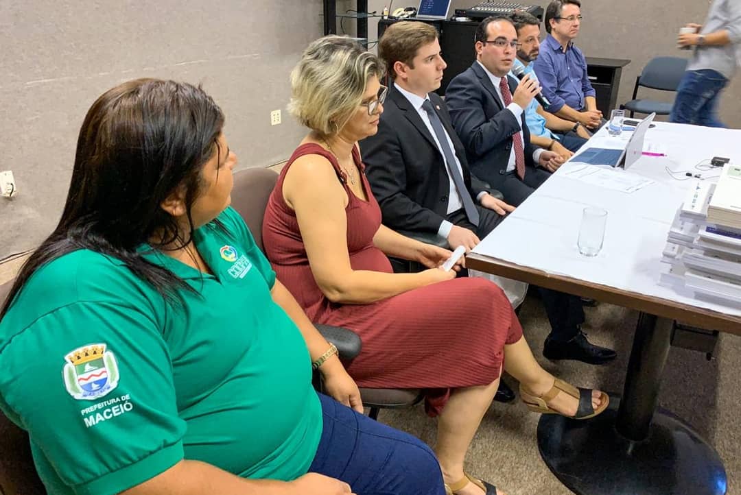 You are currently viewing ALE recebe Semarh e Sete para debater coleta seletiva