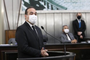 Read more about the article Deputado Davi Maia denuncia irregularidades na vice governadoria