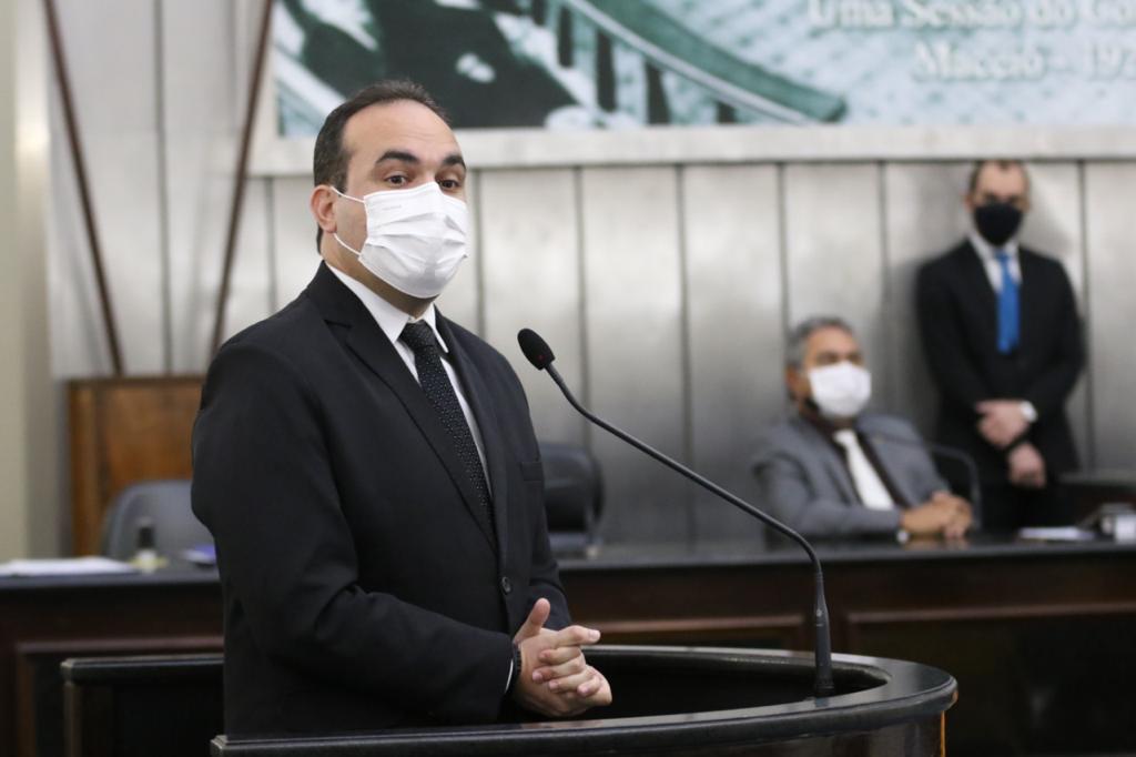 You are currently viewing Davi Maia questiona Governo de Alagoas sobre quantidade de testes da Covid-19